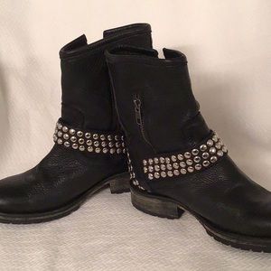 Women’s boots